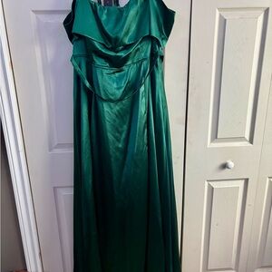 Elegant Green Evening Gown